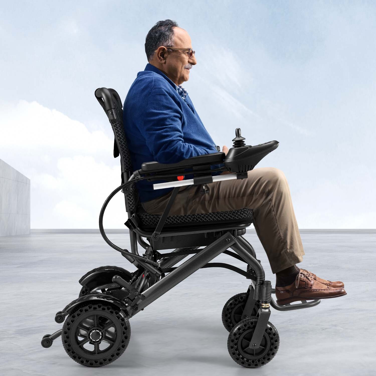 Used Foldable Electric Wheelchairs Intelligent Lightweight For Airline