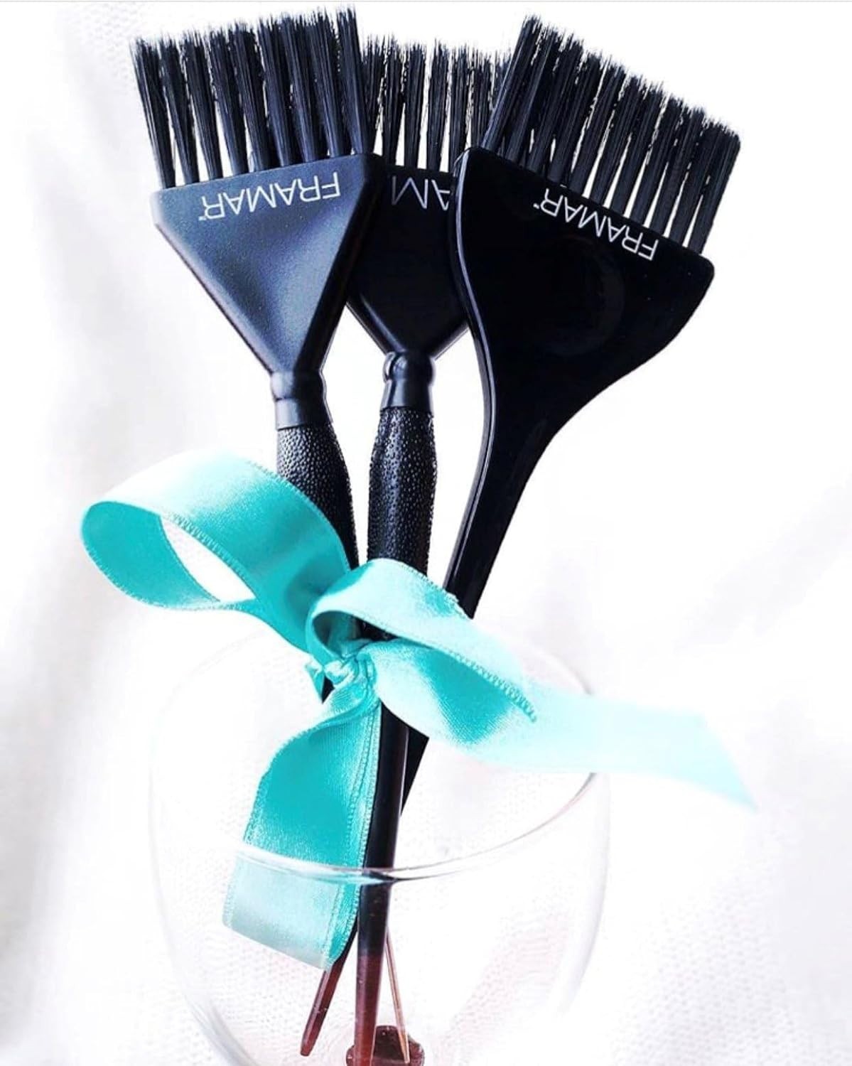 Black Hair Dye Brush Kit with Tapered Edges for Elusive Color Perfection