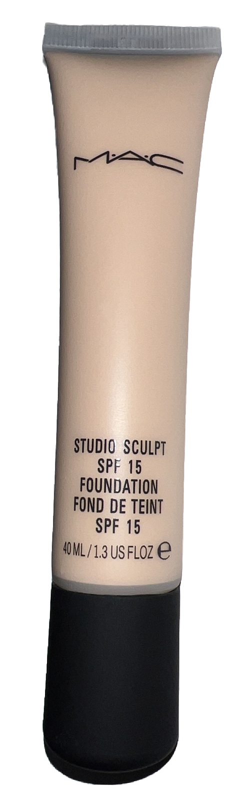 MAC Studio Sculpt Foundation SPF 15 (NC15)(40ml/1.3 fl oz) (New/Sealed In Box)