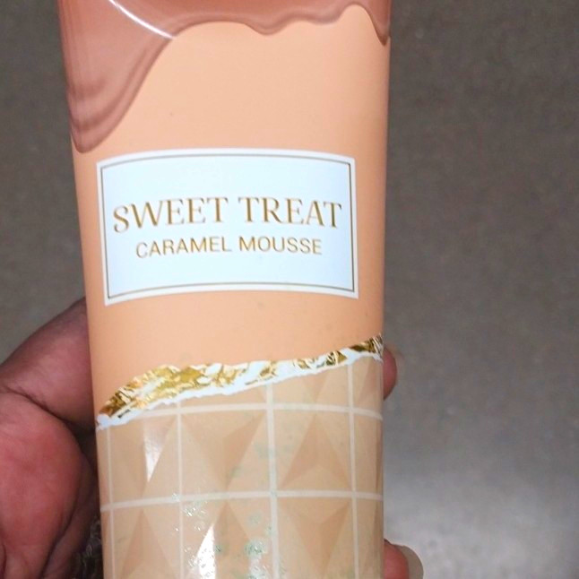 Sweet Treat Caramel Mousse Body Lotion Aloe Vera Vit E Shea Butter 8 fl oz