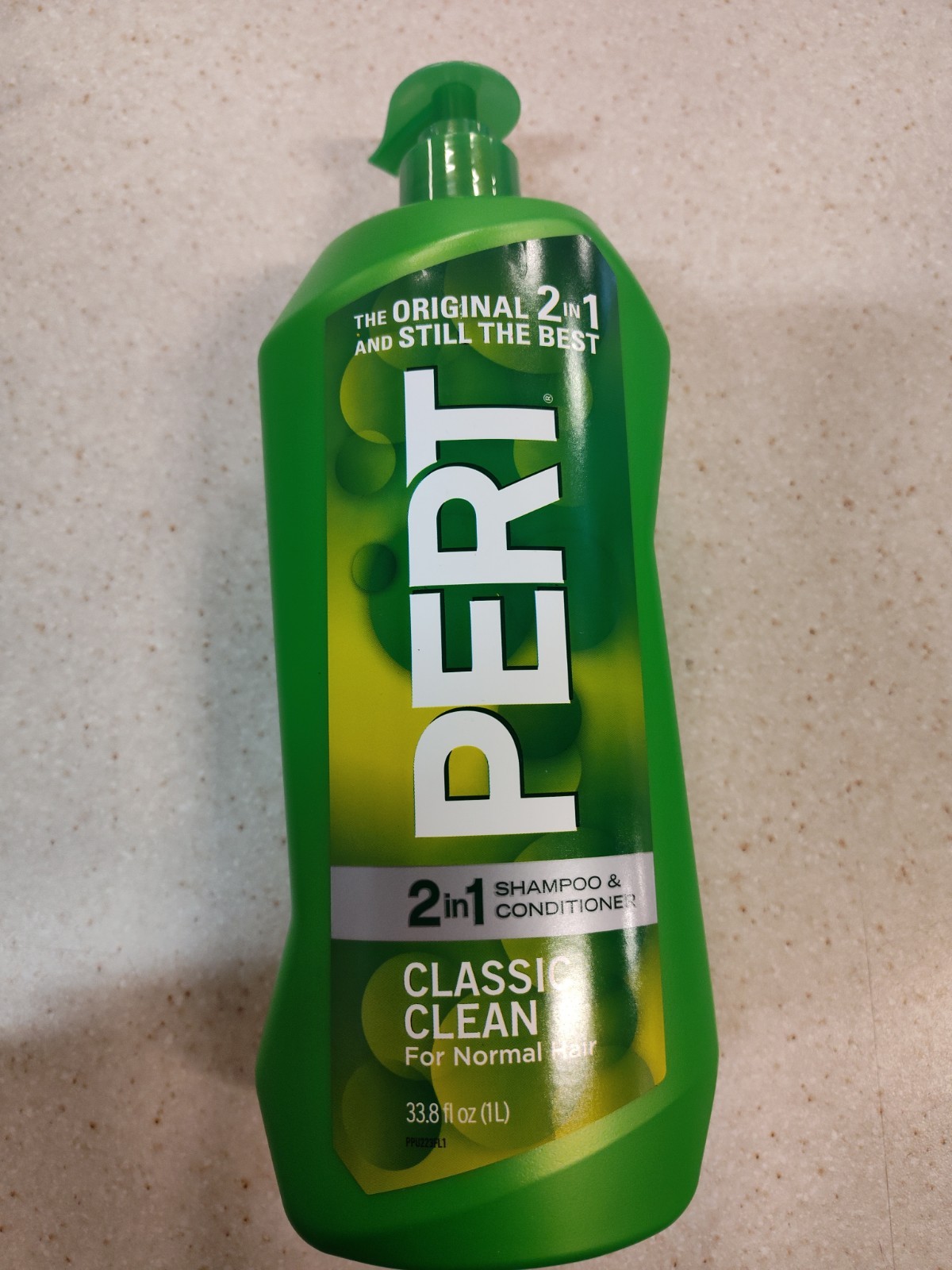 Pert Classic Clean 2 in 1 Shampoo and Conditioner, 33.8 fl oz