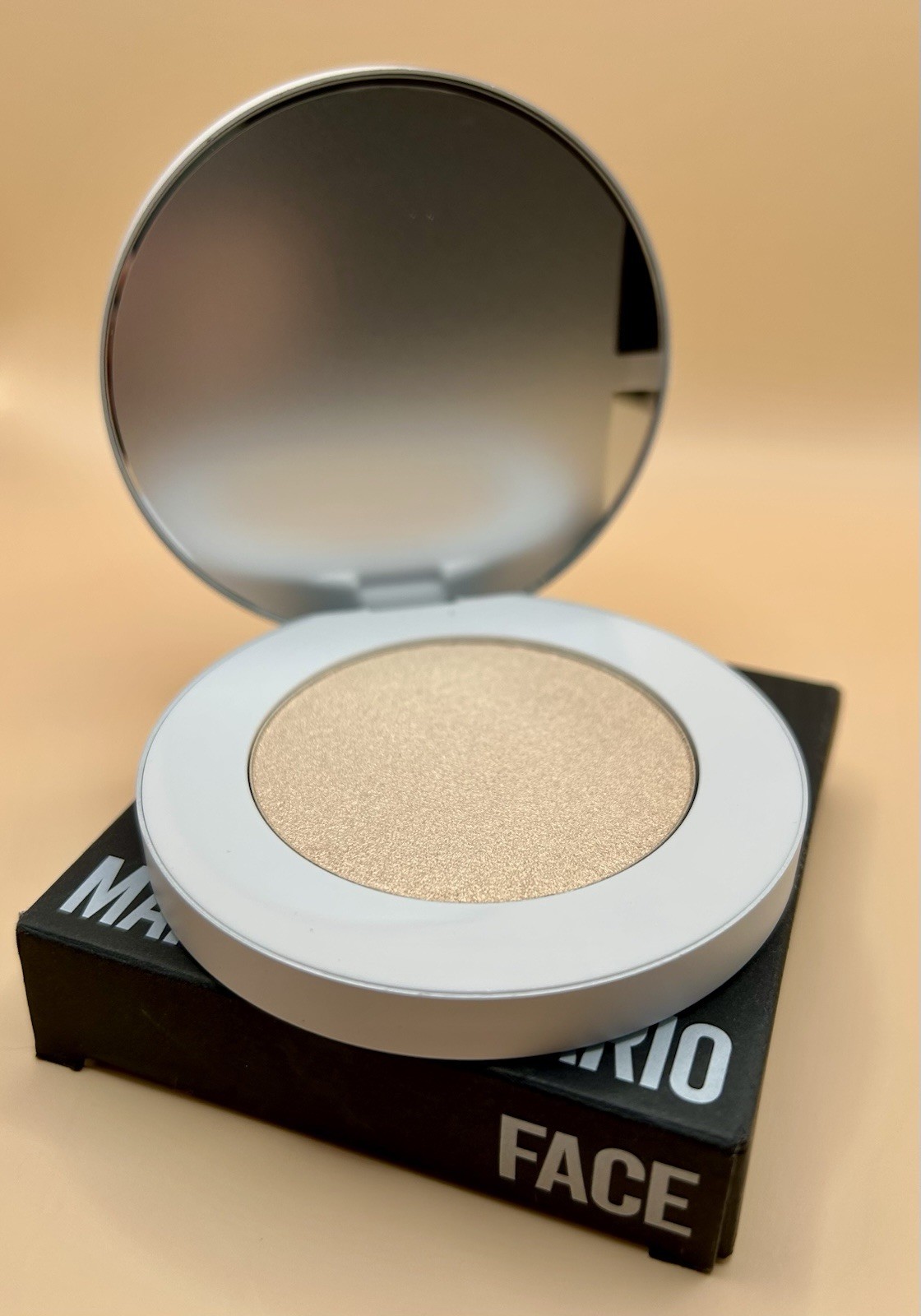 MAKEUP BY MARIO Soft Glow Highlighter Pearl 4.53g Face Powder Illuminator New