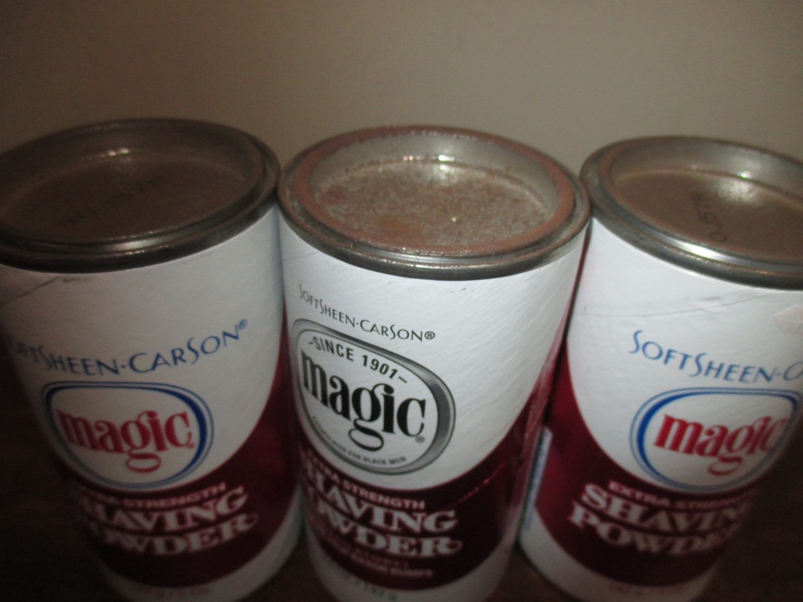 Lot of 3 Magic Shaving Powder Extra Strength Shave Soft Sheen 5 oz *Rusted tops
