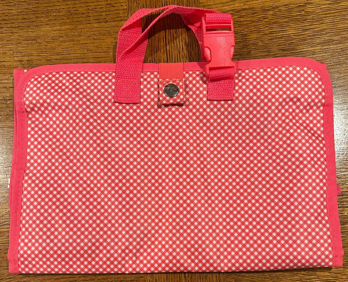 THIRTY ONE Fold & Hang Travel Organizer Bag Pink Crosshatch Toiletries LK NU