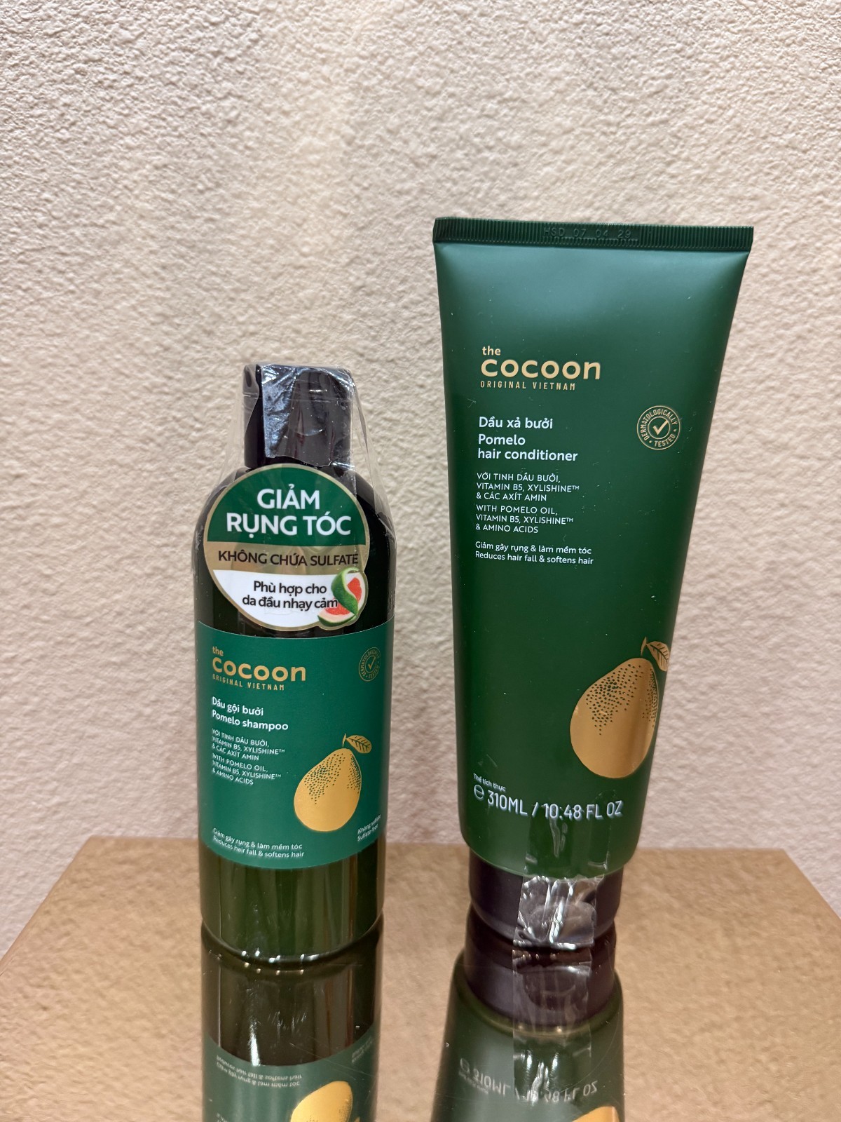 The Cocoon Vietnam Pomelo Shampoo & Hair Conditioner Set (Reduce HAIR LOSS)