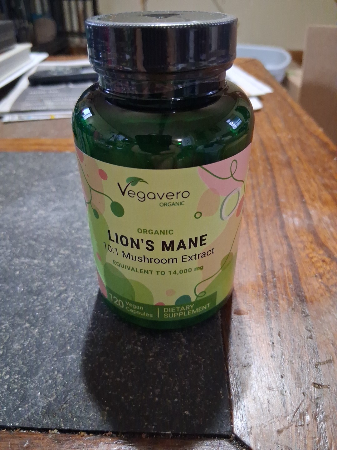Vegavero Organic Vegan Lions Mane Mushroom Extract 14000mg 120 Capsules 2/28 exp