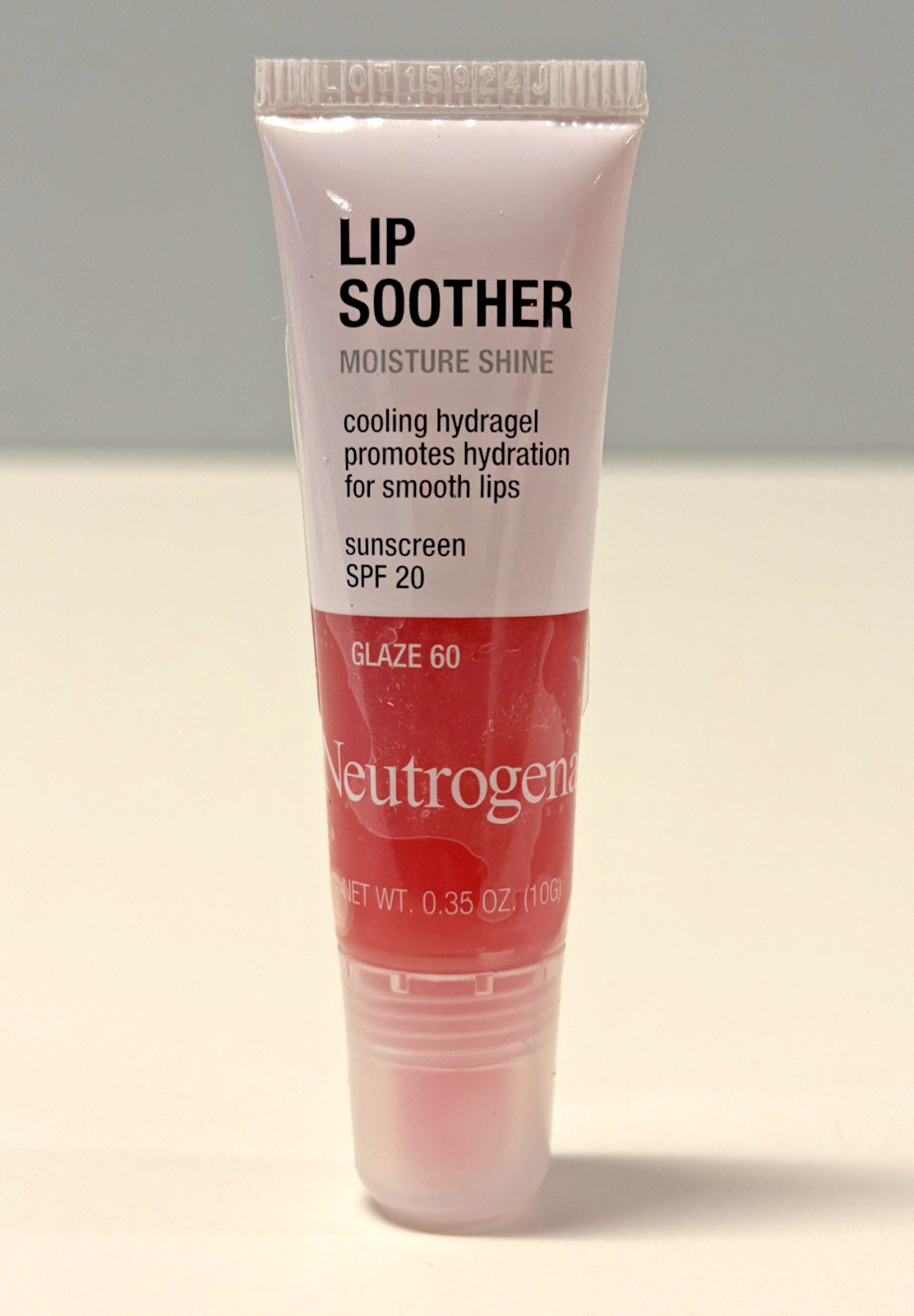 NEW Neutrogena Lip Soother Moisture Shine SPF 20 (Glaze 60) 0.35 oz.