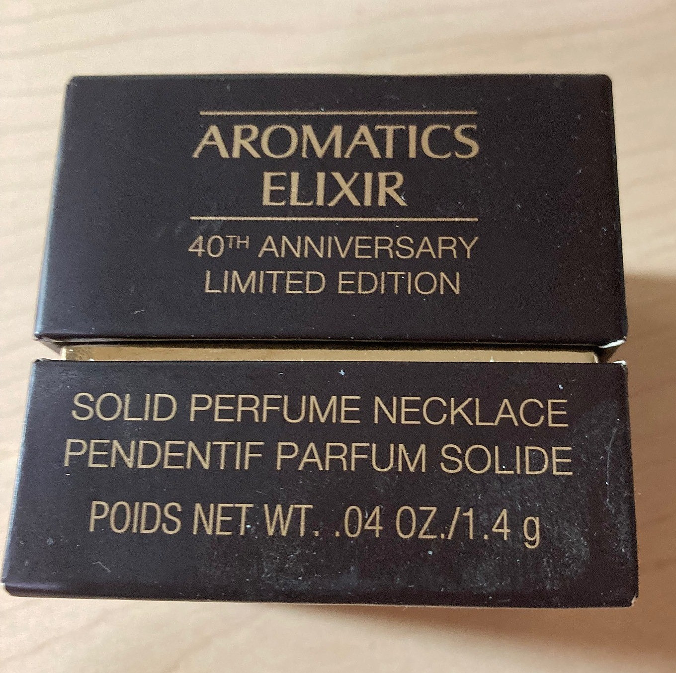 Clinique Aromatics Elixir Solid Parfum Necklace 40th Anniversary LMT Edition NIB