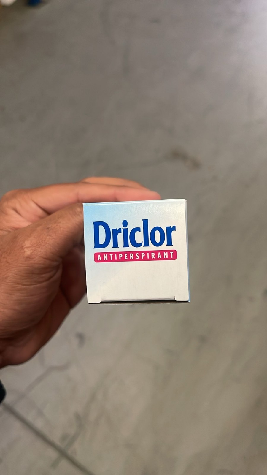 Driclor Roll on Applicator Antiperspirant 75ml- EXP 06/2028