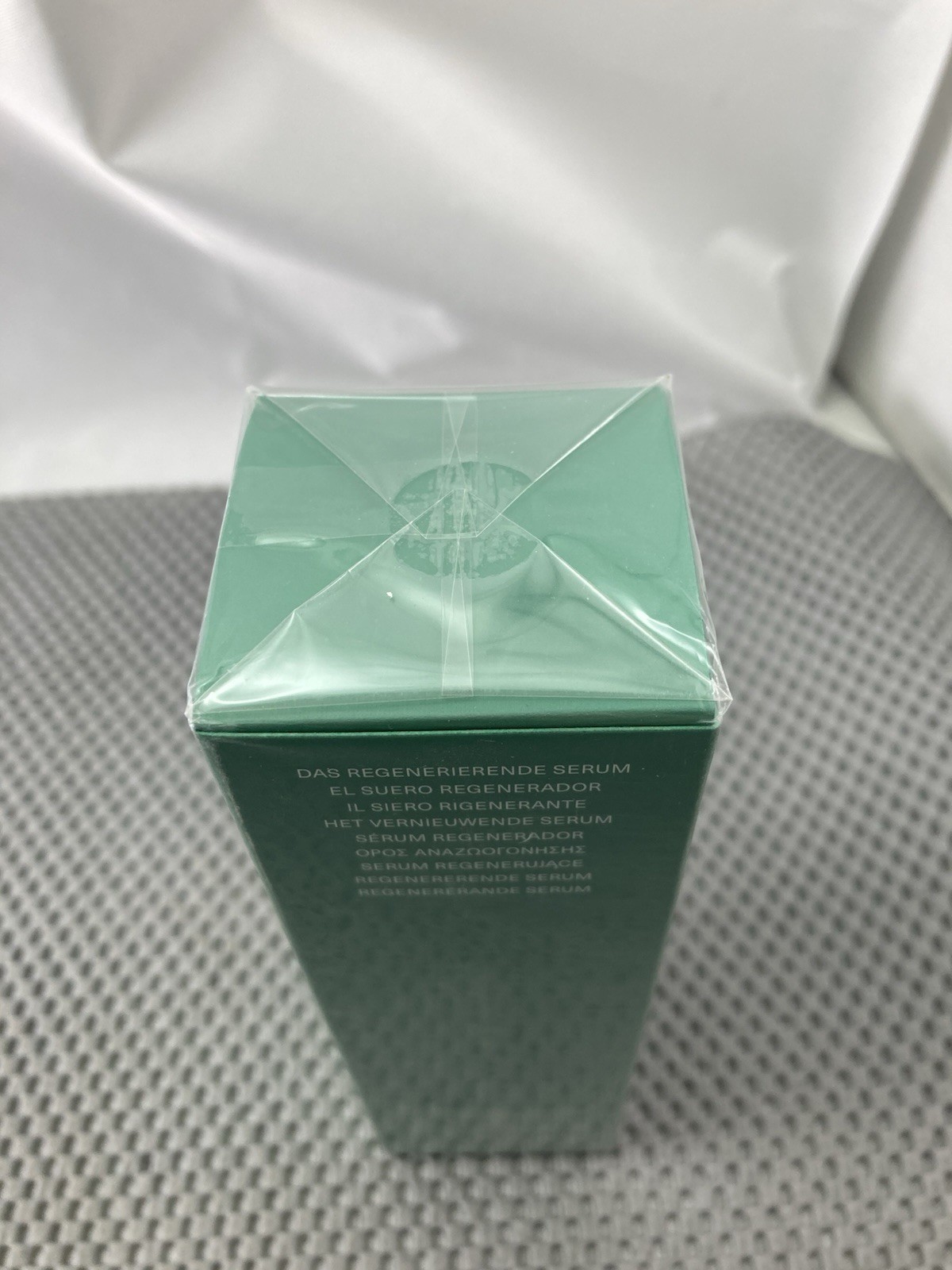 LA MER The Regenerating Serum LARGE 2.5 oz /75ml FRESH March 2025 Batch $900msrp