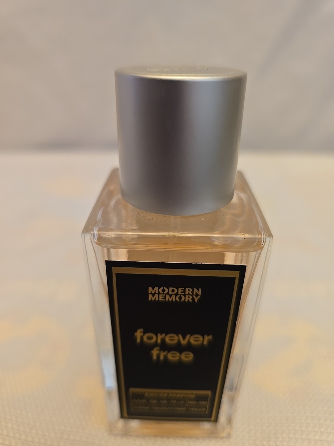 Modern Memory Forever Free Eau De Parfum 2.5 fl oz/ 75 ml Perfume New