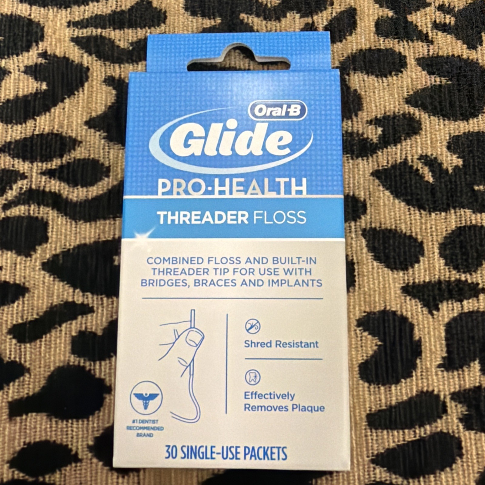 Oral-B GLIDE Pro-Health Dental THREADER FLOSS 30 Single Use Packets ORIGINAL