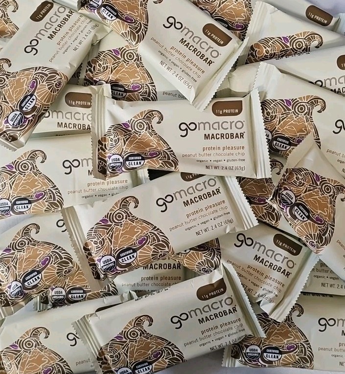 36 Bars GoMacro Peanut Butter Chocolate Chip Protein Bars EXP – 08/2026