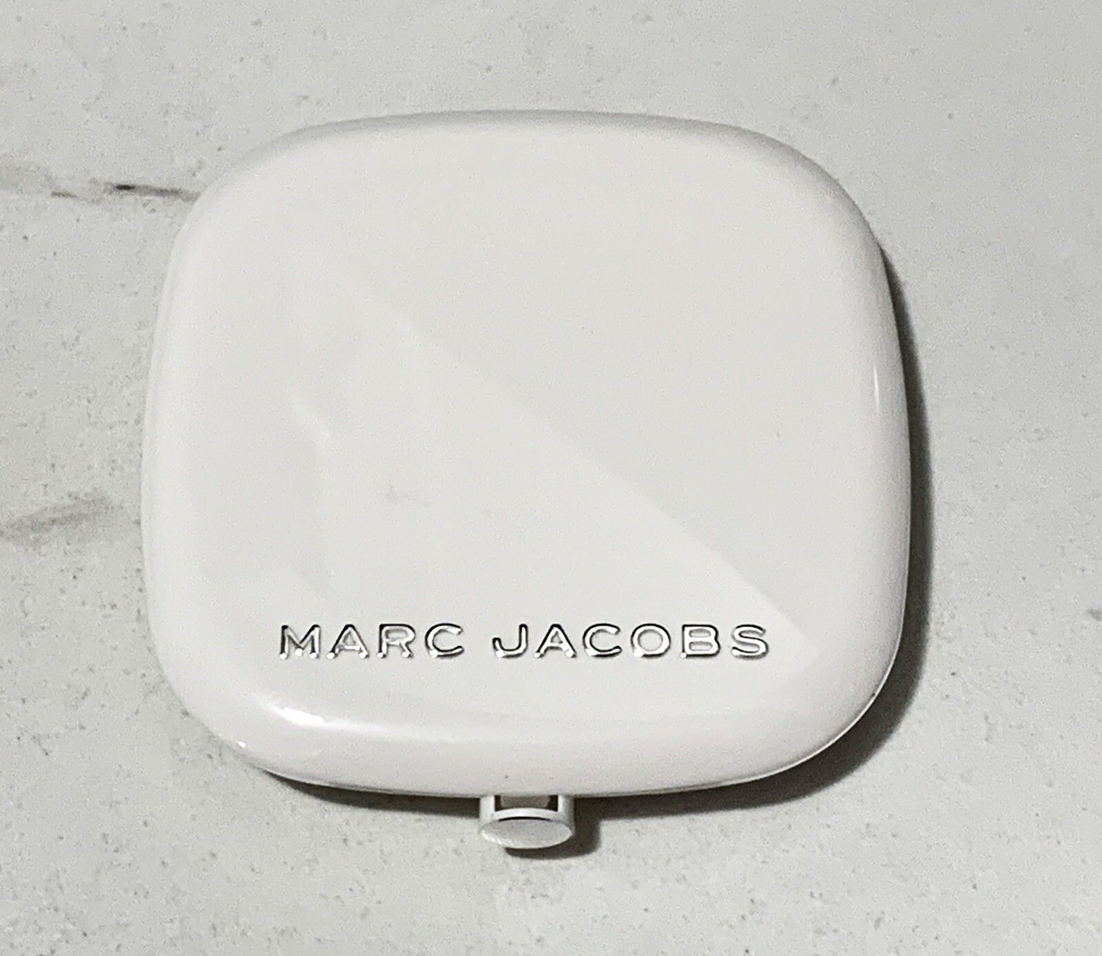 Marc Jacobs O!mega Bronzer Coconut Perfect Tan #104 Tan-Tastic – travel (ZF4