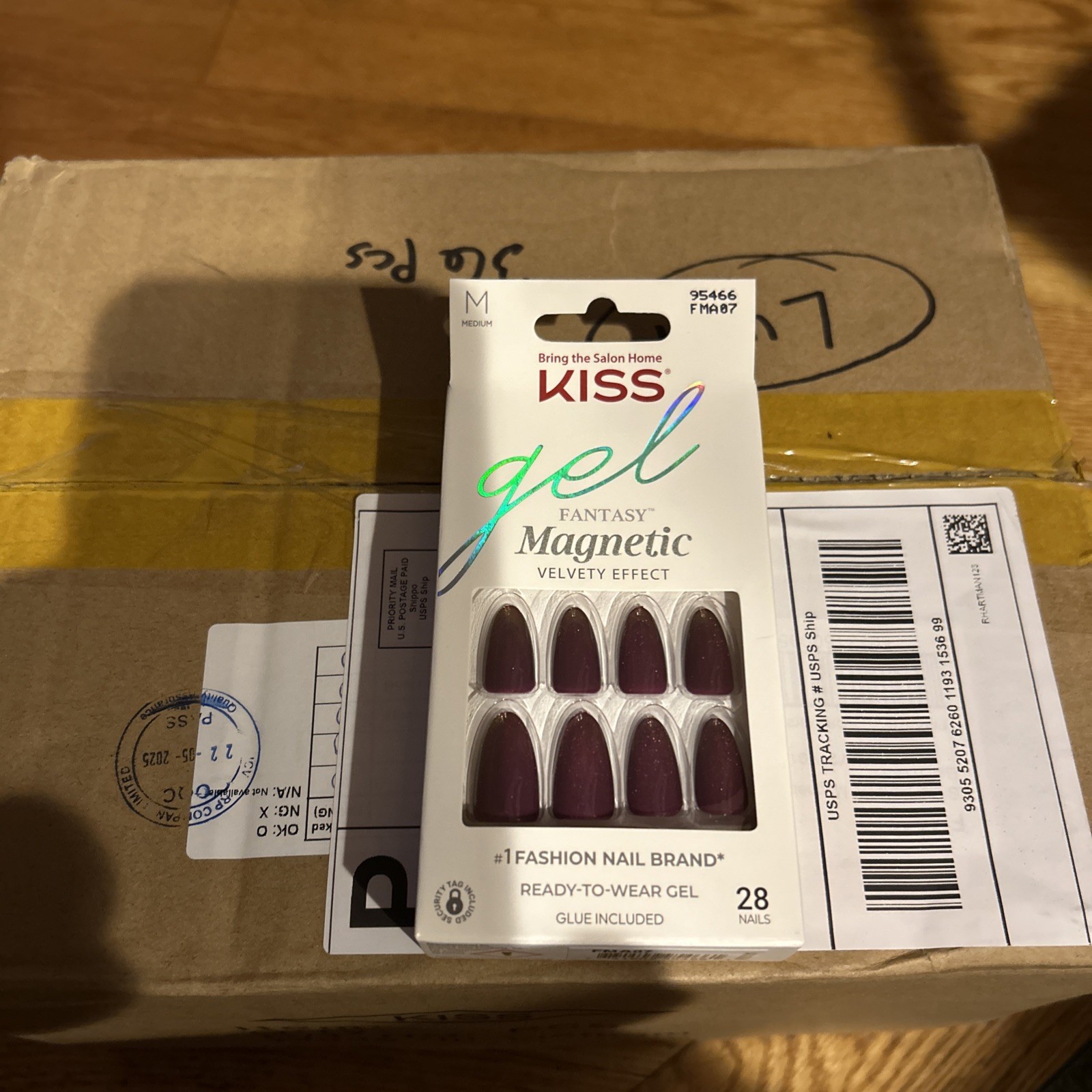 Kiss Gel Fantasy Magnetic Velvety Effect FMA07 Purple Almond – 36 Pieces