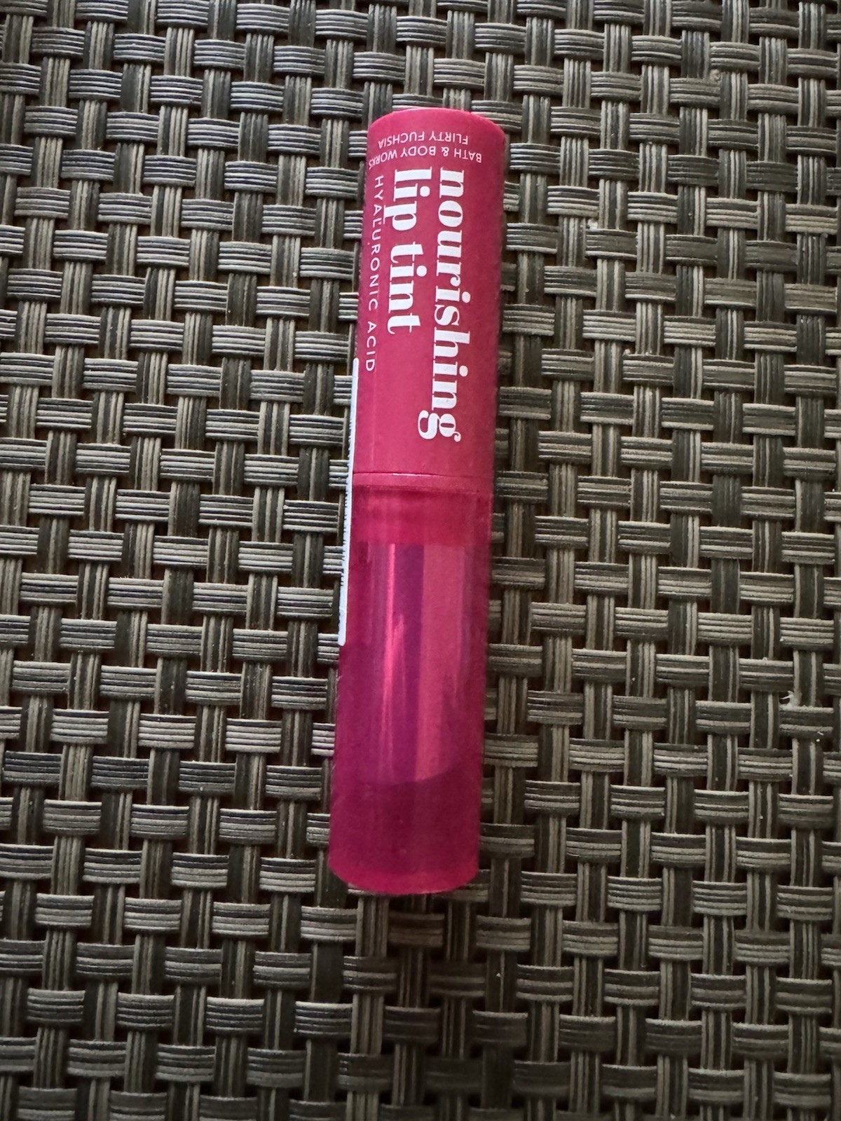 BATH & BODY WORKS Nourishing LIP TINT FLIRTY FUCHSIA 0.8 OZ / 2.2g NEW Sealed