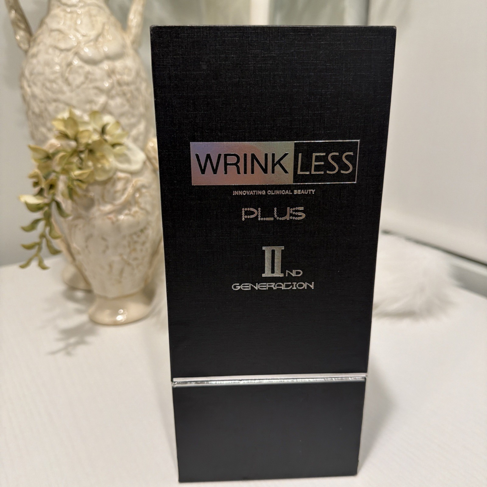 Wrinkless Plus 2nd Generation L’Core Retails $4000 Spa Professional Device