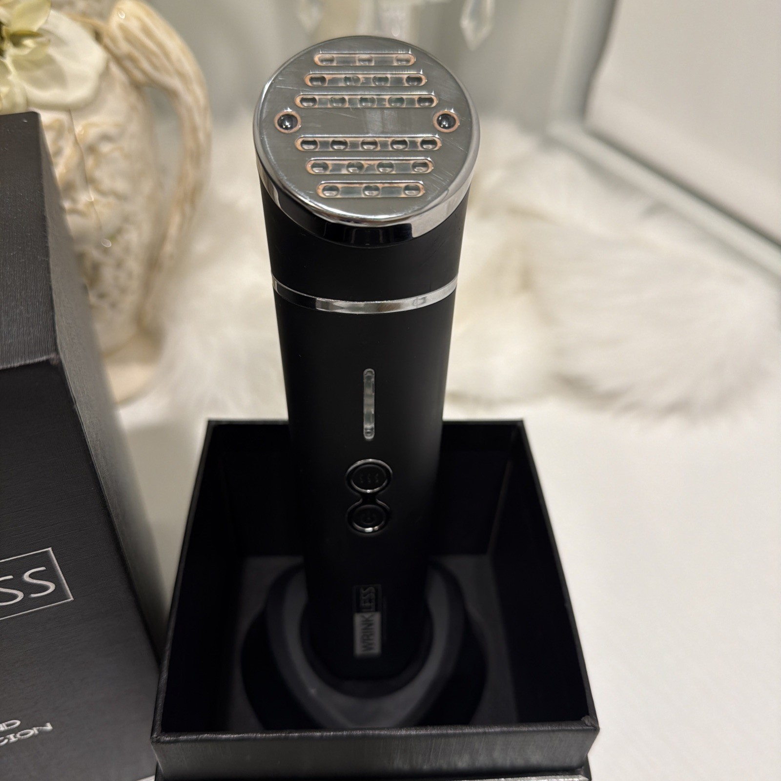 Wrinkless Plus 2nd Generation L’Core Retails $4000 Spa Professional Device
