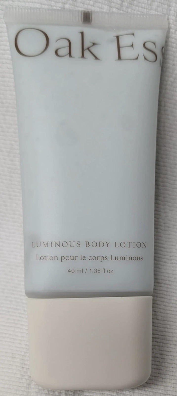 Oak Essentials LUMINOUS BODY LOTION 1.35 FL OZ