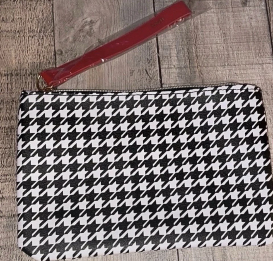 Black & White Houndstooth Makeup Bag w/Wristlet Strap