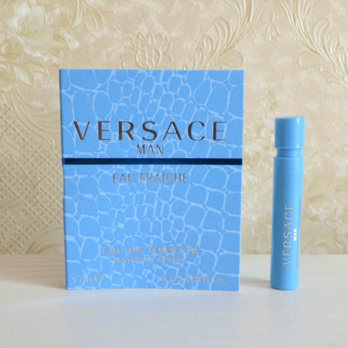 Versace Eau Fraiche Eau De Toilette EDT for Men Carded Sample Spray 0.03 oz/ 1ml
