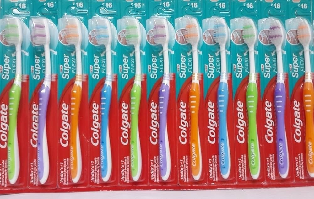 24 X Colgate Super Flexi Toothbrush Soft Bristles Manual Toothbrush
