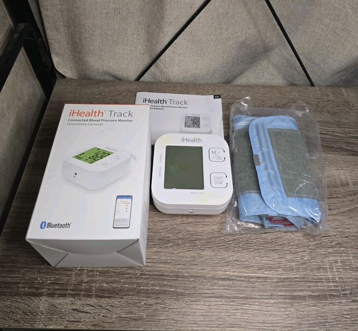 iHealth Track Upper Arm BP Monitor Bluetooth w/ Cuff KN-550BT-Std
