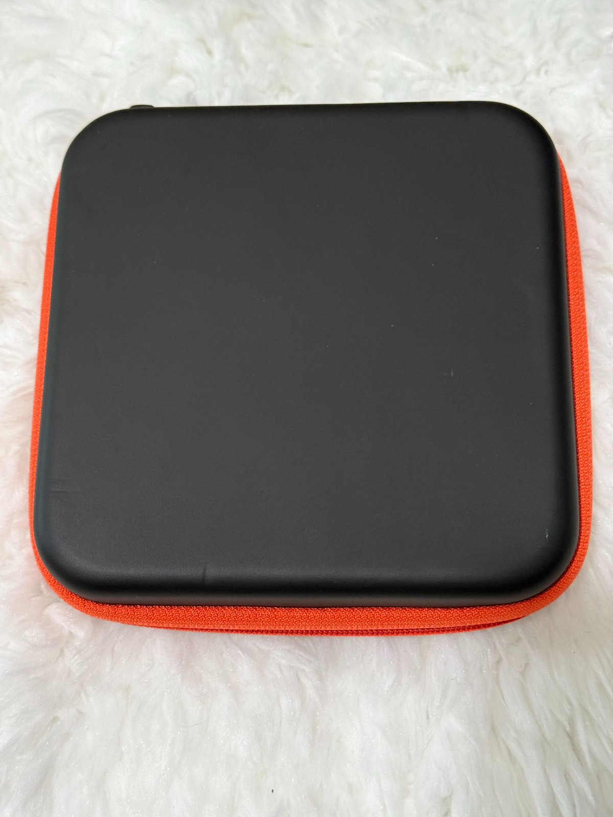 Dario Smart Blood Glucose Monitor Kit Google Play Apple and Carrying Travel Case