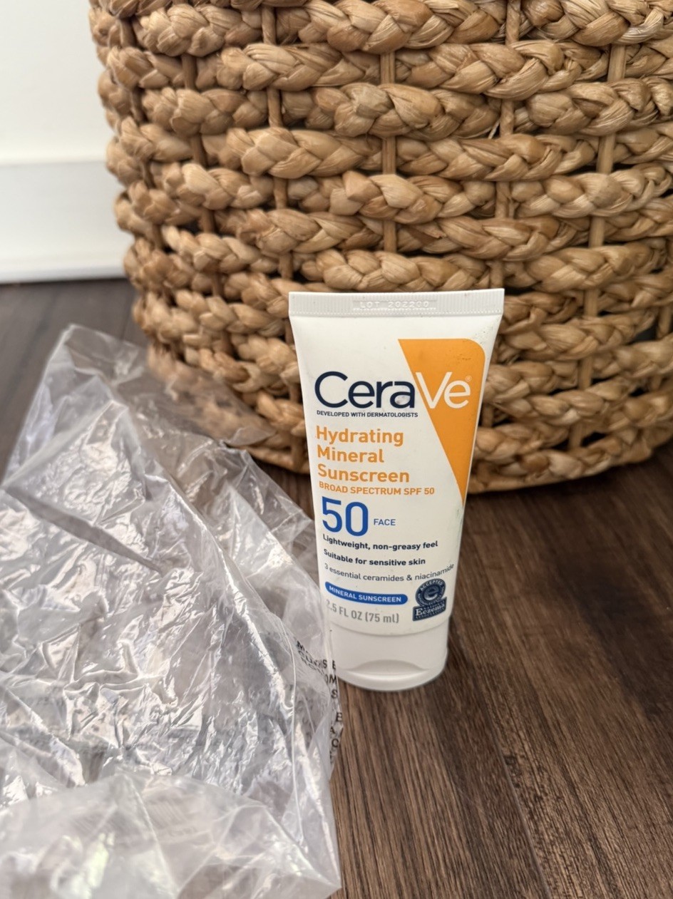 CeraVe Hydrating Face Mineral Sunscreen SPF 50, 2.5 fl oz, Exp 1/2028