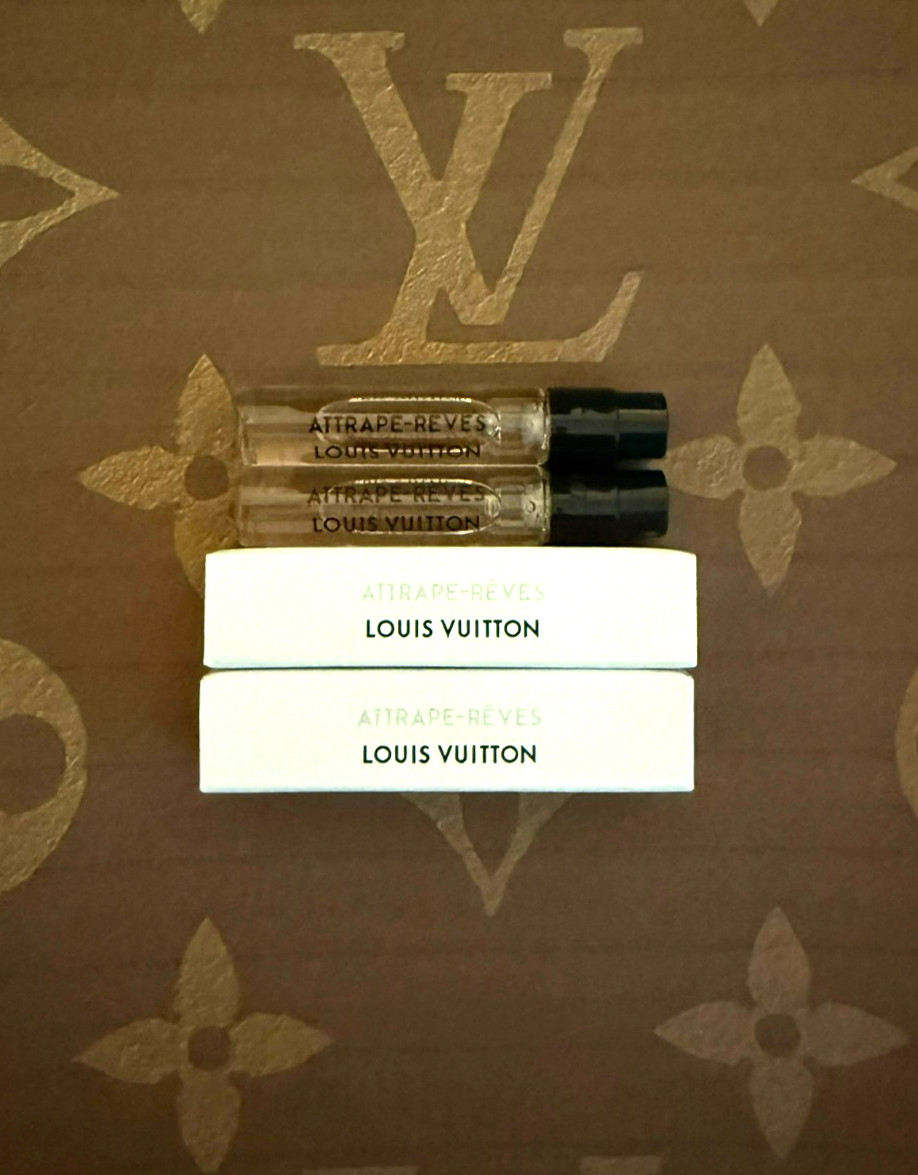 LOT OF 2 LOUIS VUITTON ATTRAPE-REVES 2ml / .06fl oz PERFUME SPRAY SAMPLE