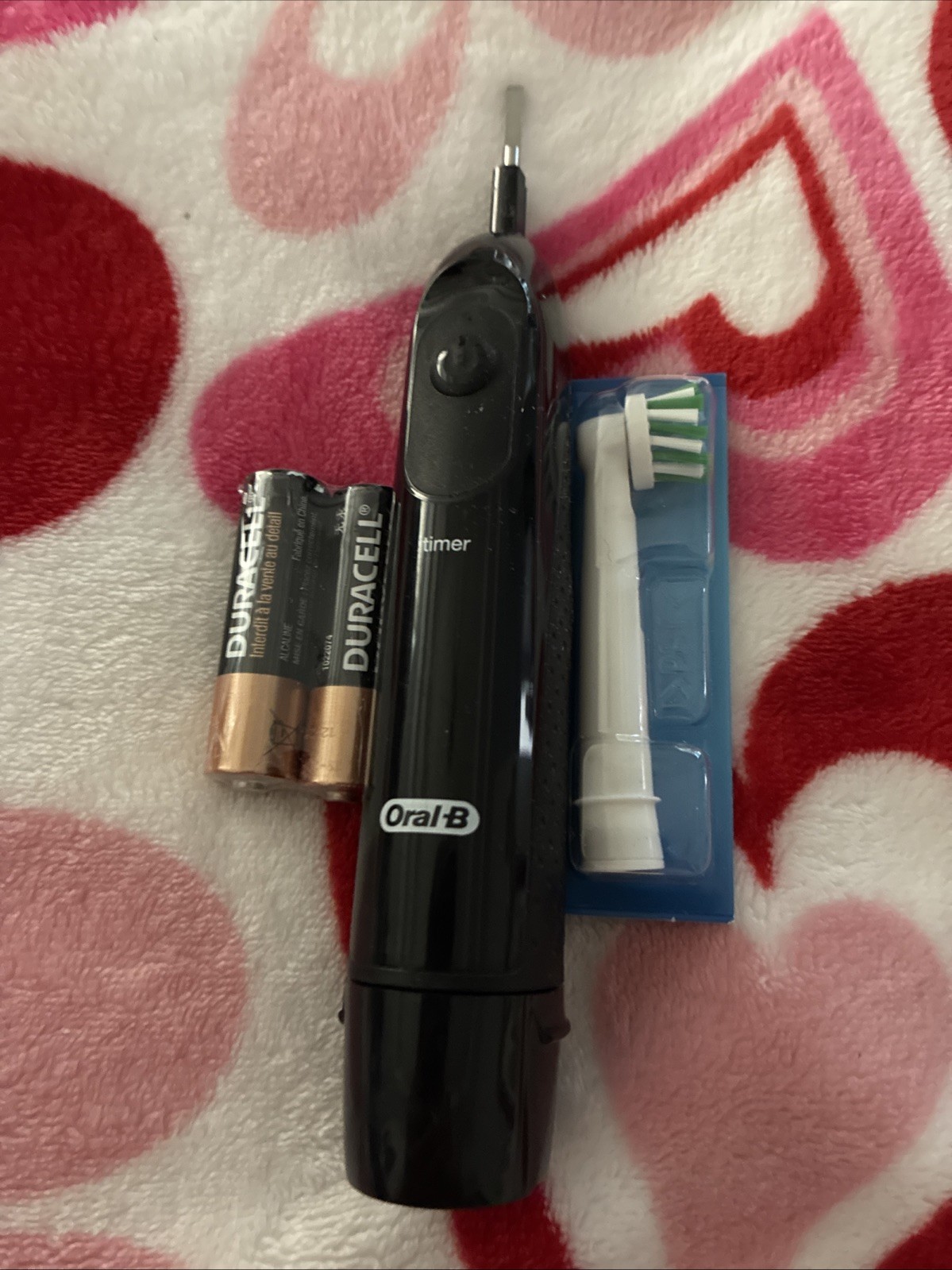 Oral-B Pro 1000 Crossaction Electric Rechargeable Toothbrush – Black. NO BOX