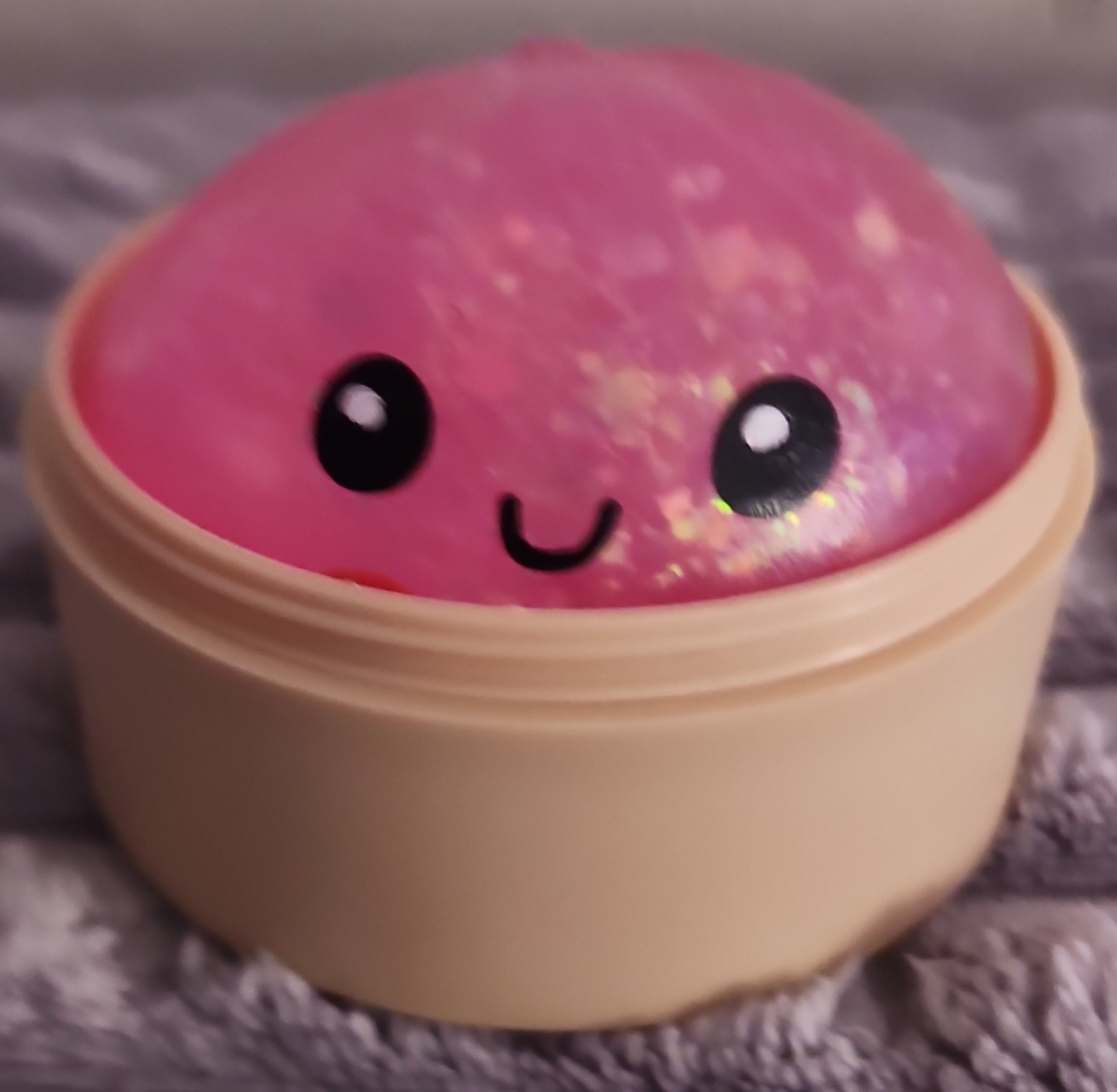 Pink Glitter Gel Squeeze Ball Stress Reliever w/ Beige Plastic Case, Cute Face