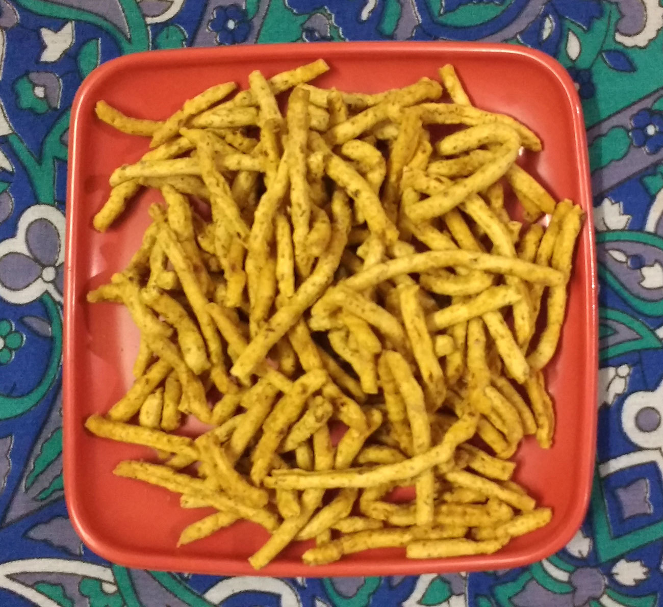Namkeen / besan ke sev / namkeen 100 % VEGETARIAN – FREE SHIPPING WORLD WIDE