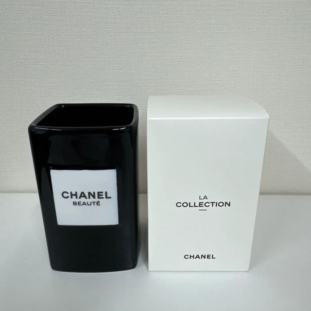 Chanel Beaute ceramic Brush stand Limited Black White NEW JAPAN