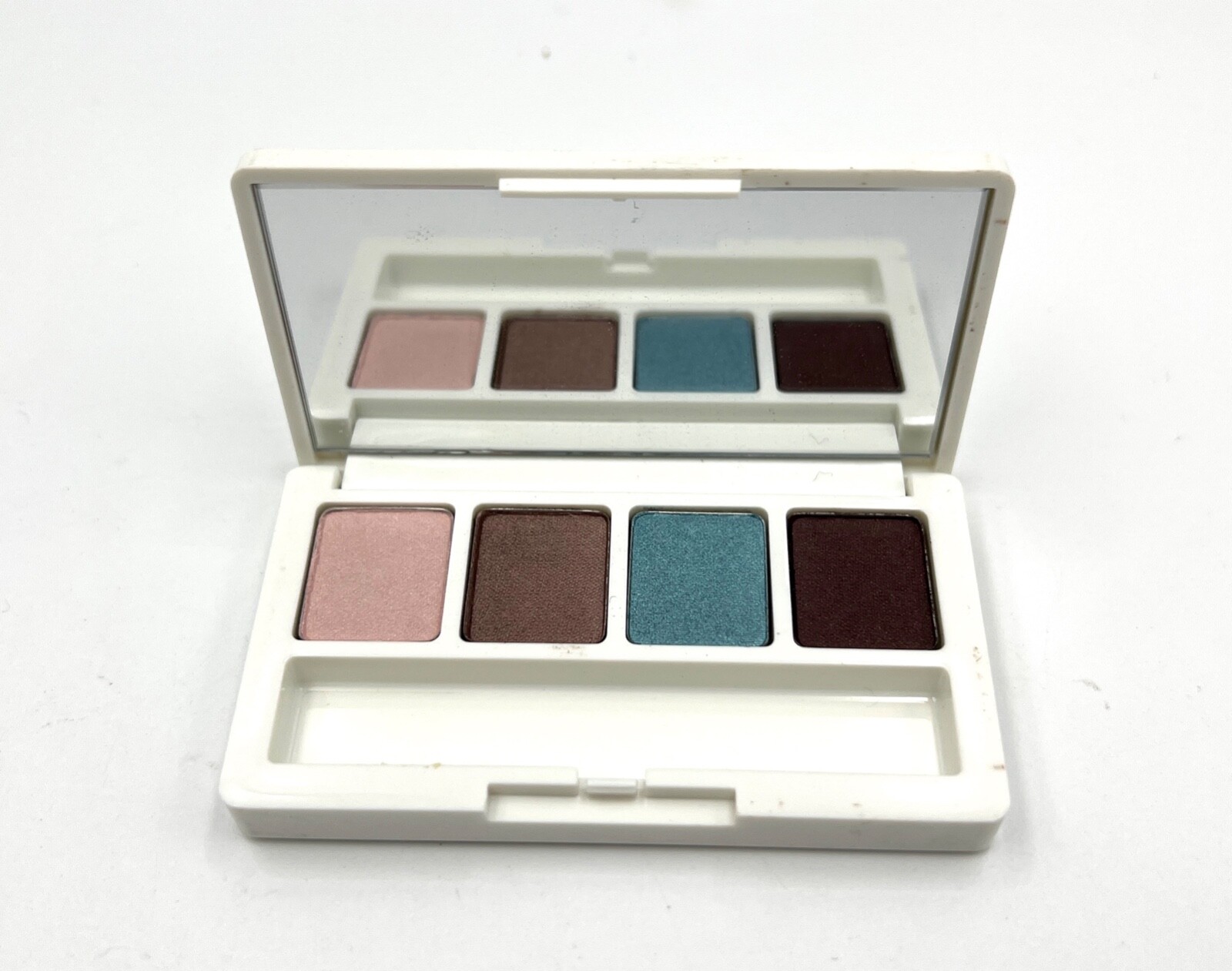 New! Clinique Shadow Quad: 03 Morning Java/ 38 Blushed / 23 Hazy / 20 Jammim’