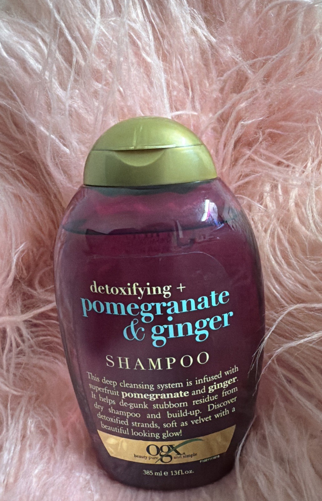 OGX Detoxifying Pomegranate & Ginger Shampoo – 13oz