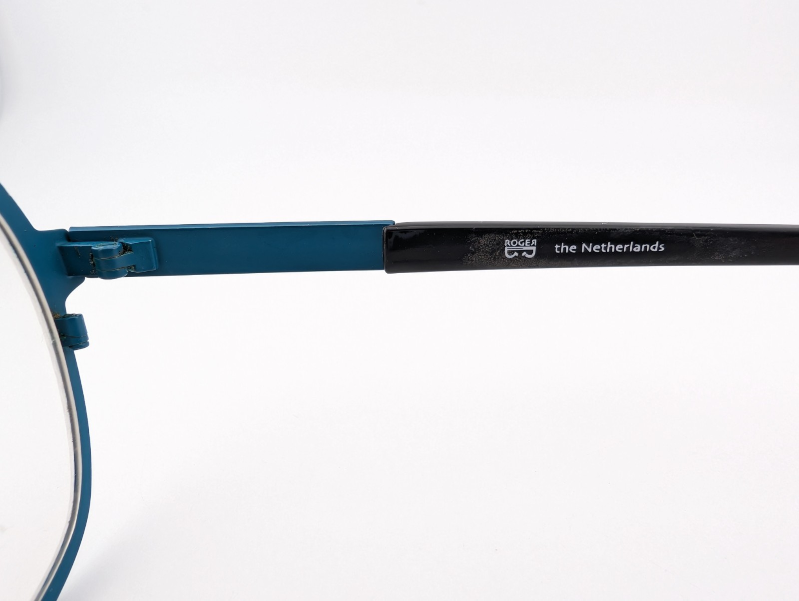 Roger Eye Design Eyeglasses, Frames Only, Finetoon 2 C.1, 52-18-…, Netherlands