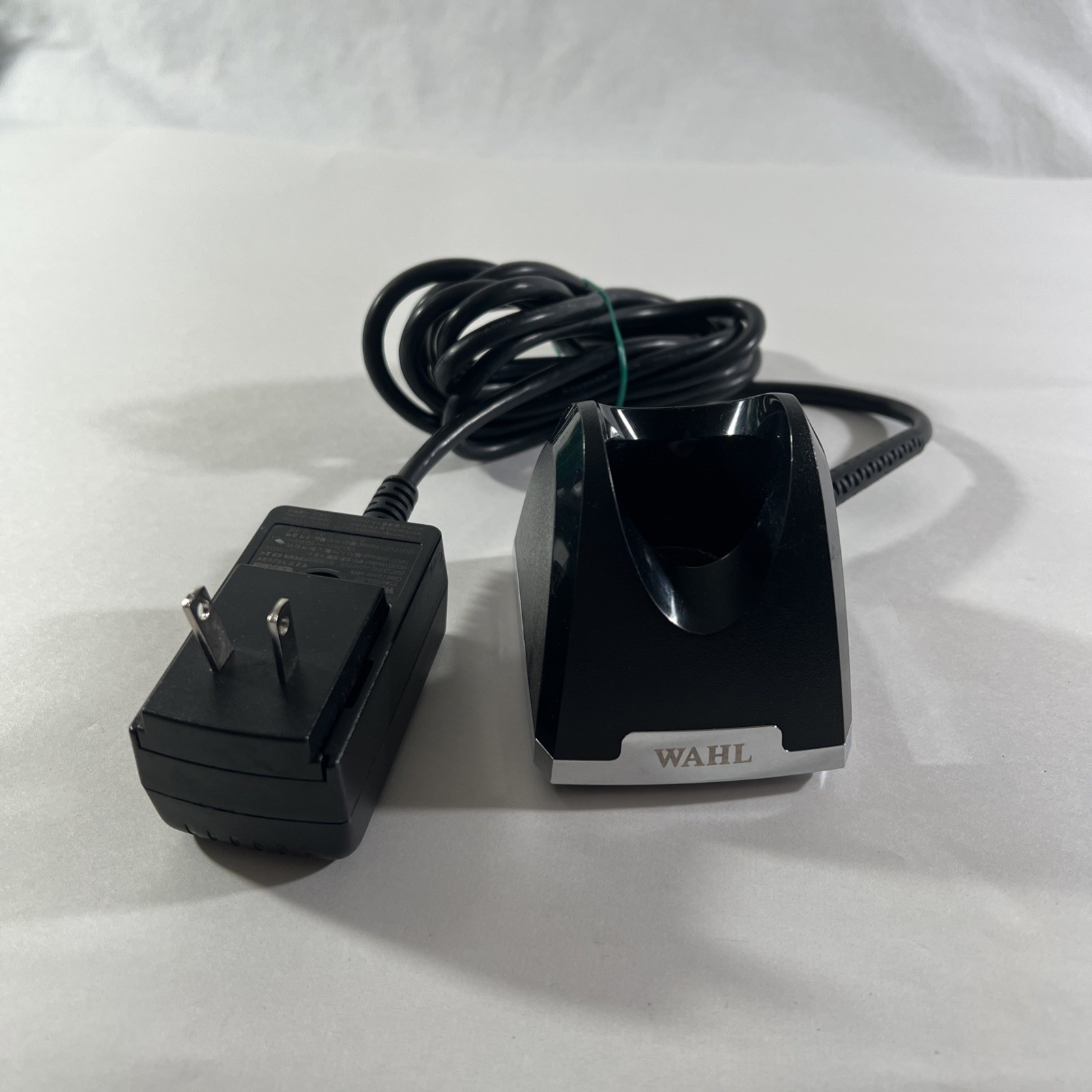 Wahl 3801 Cordless Clipper Charging Stand (Fits Wahl Sterling 92745)