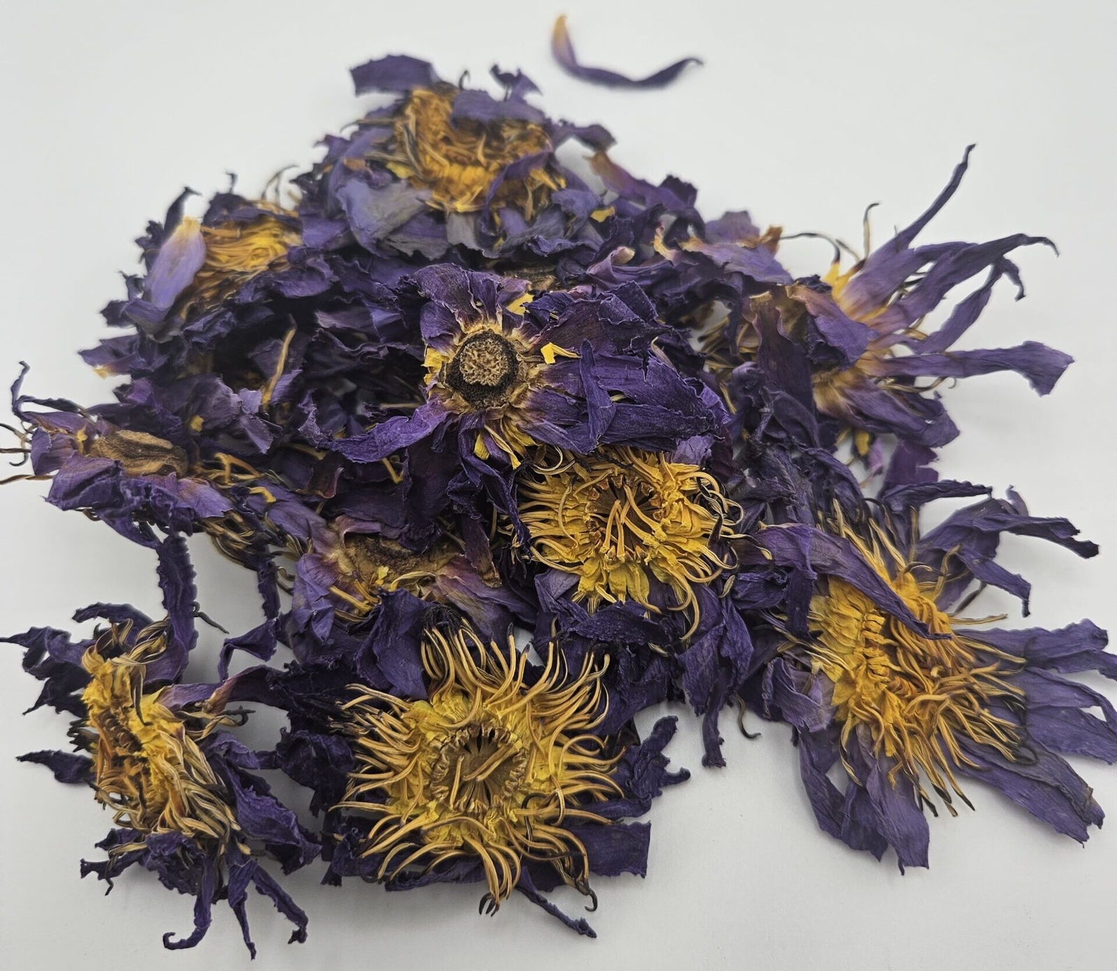 Blue Lotus Flowers Whole Nymphaea Caerulea Organic (Sri Lanka) 2 oz. – 1 kg.