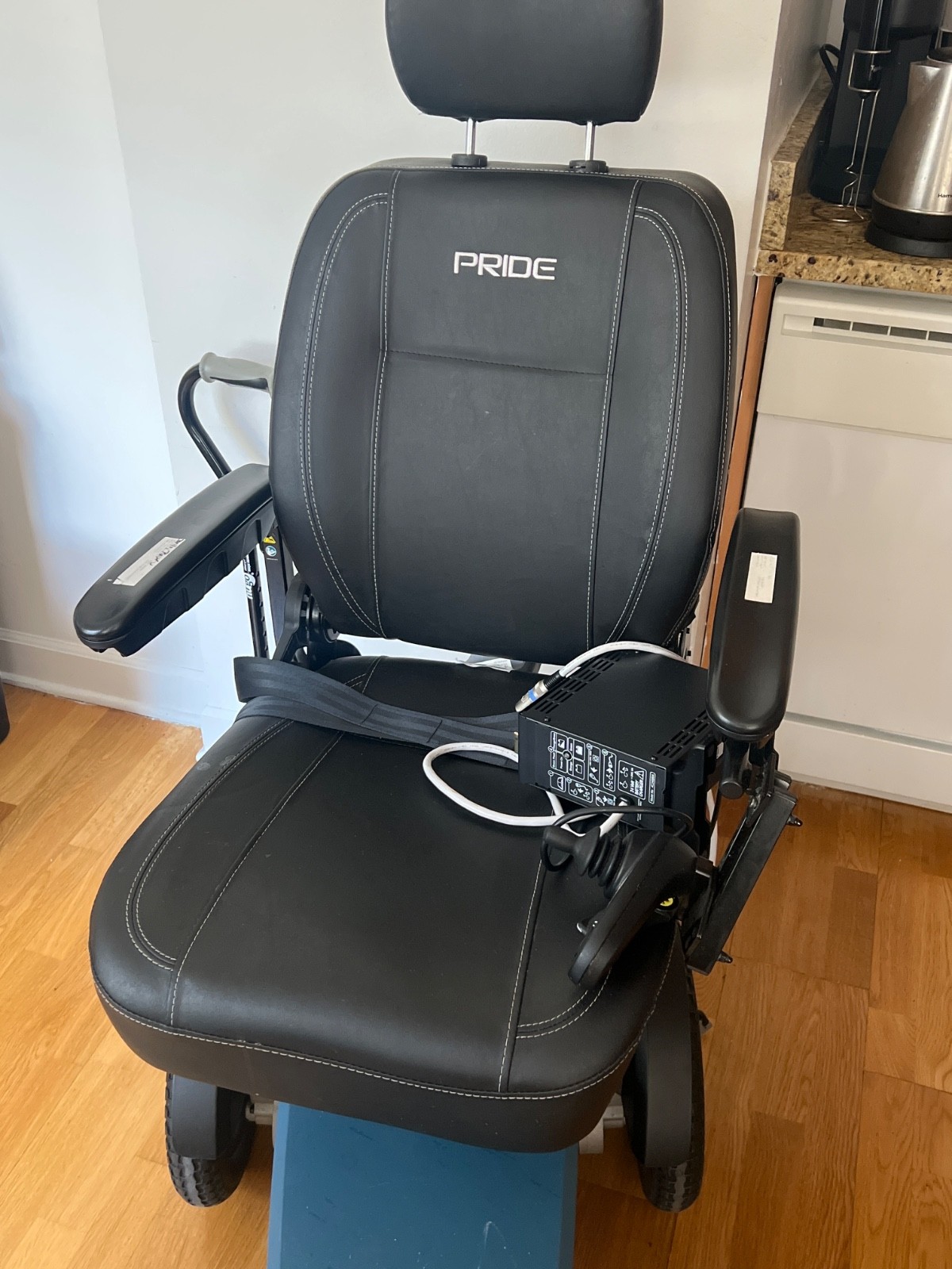 electronic wheelchair