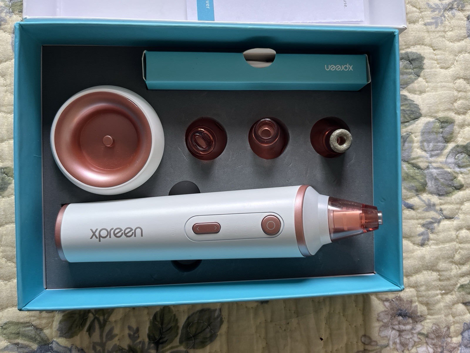 Xpreen Wireless charging blackhead remover