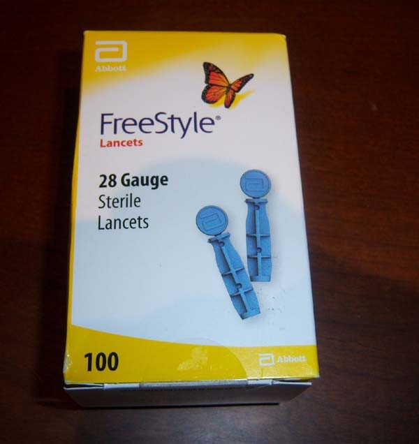 Abbott Freestyle 28 Gauge Sterile Lancets Pack of 100 New Sealed Box Exp 6/2029