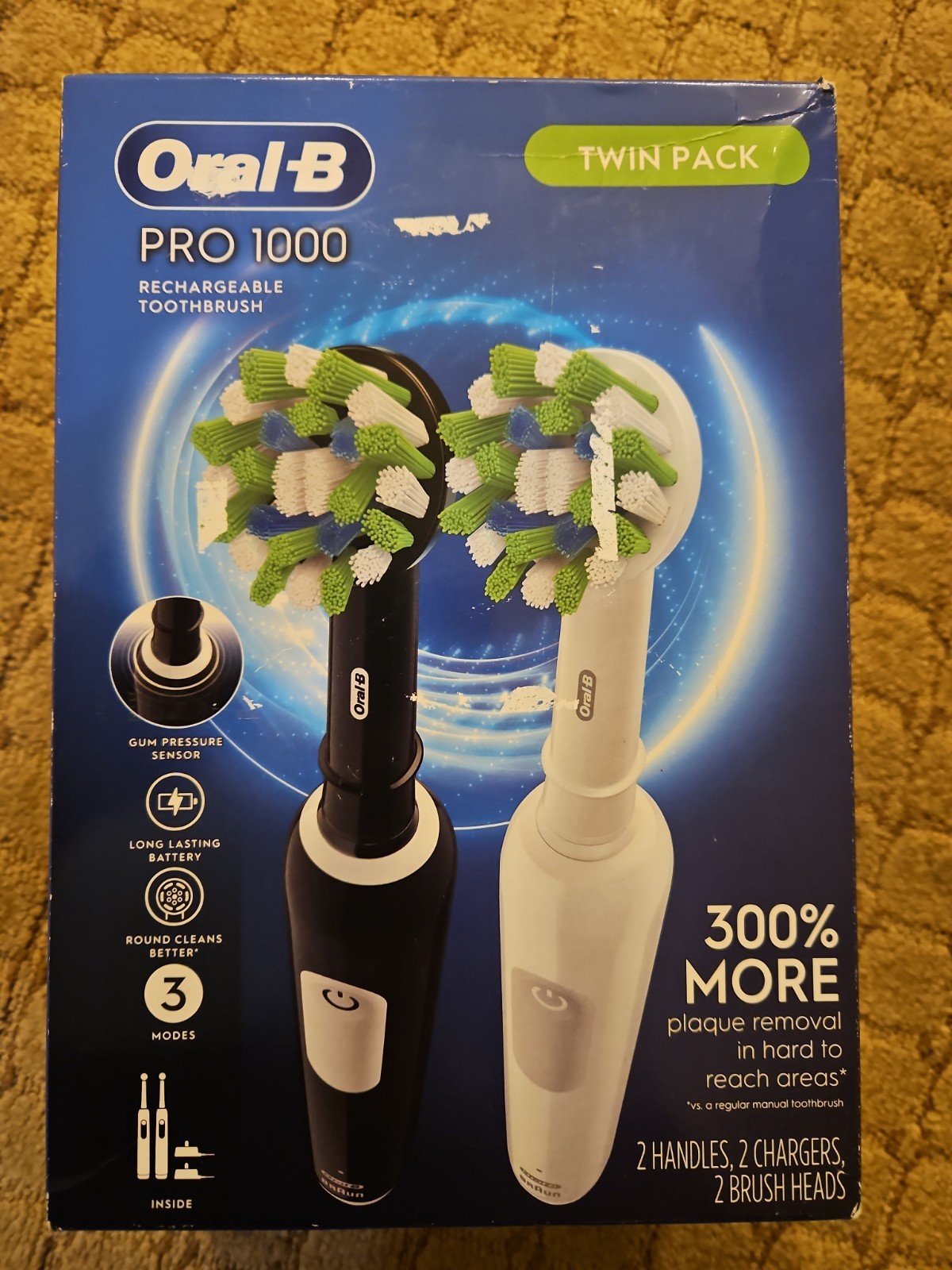 Oral-B Pro 1000 CrossAction Electric Toothbrush- Twin Pack – Black and White