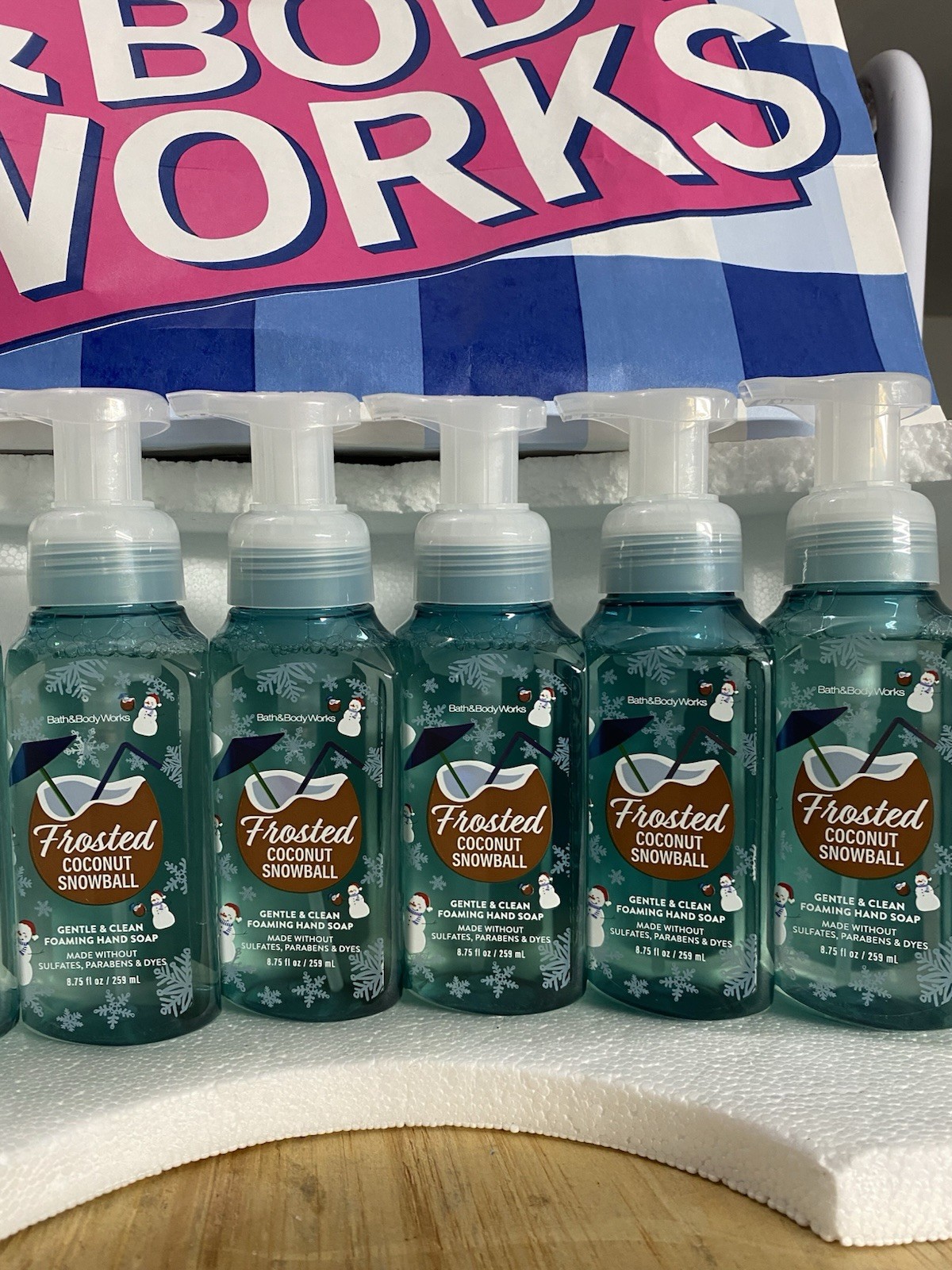 5 New Frosted COCONUT SNOWBALL BATH & BODY WORKS GENTLE HAND SOAP WASH