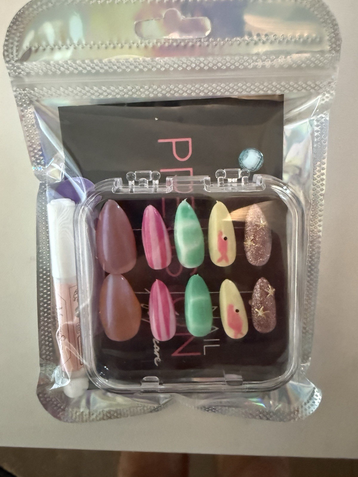Press-On Nails Medium Oval Full Cover Shiny Pink Green Gold Abstract