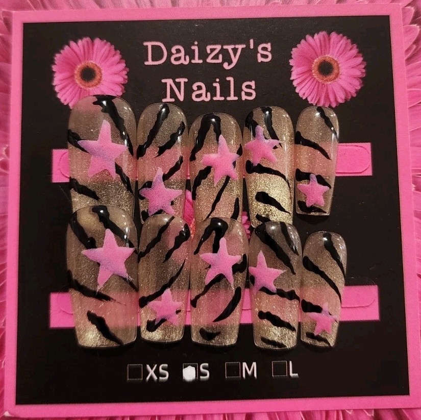 Small Size Pink Star Zebra Press-on Nail Set Handmade Square 2.5 Cm Length
