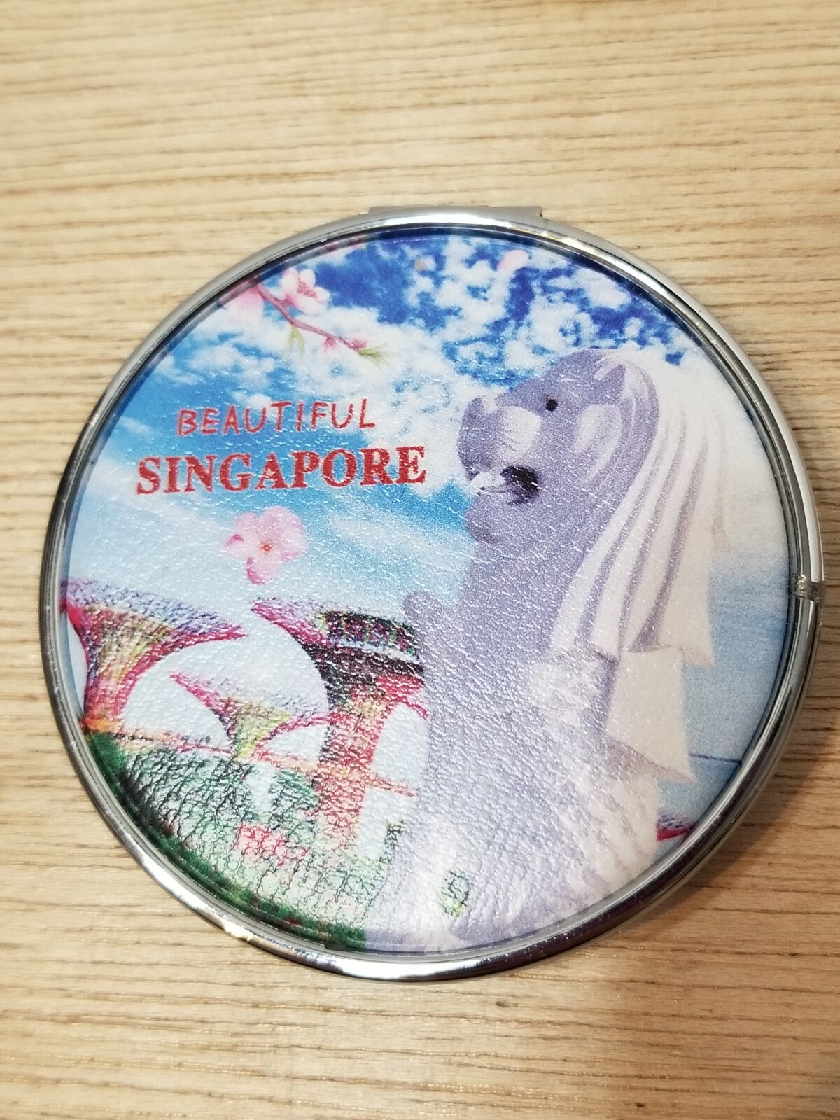 VINTAGE ASIAN ORIENTAL DOUBLE MIRROR COMPACT FROM BEAUTIFUL SINGAPORE