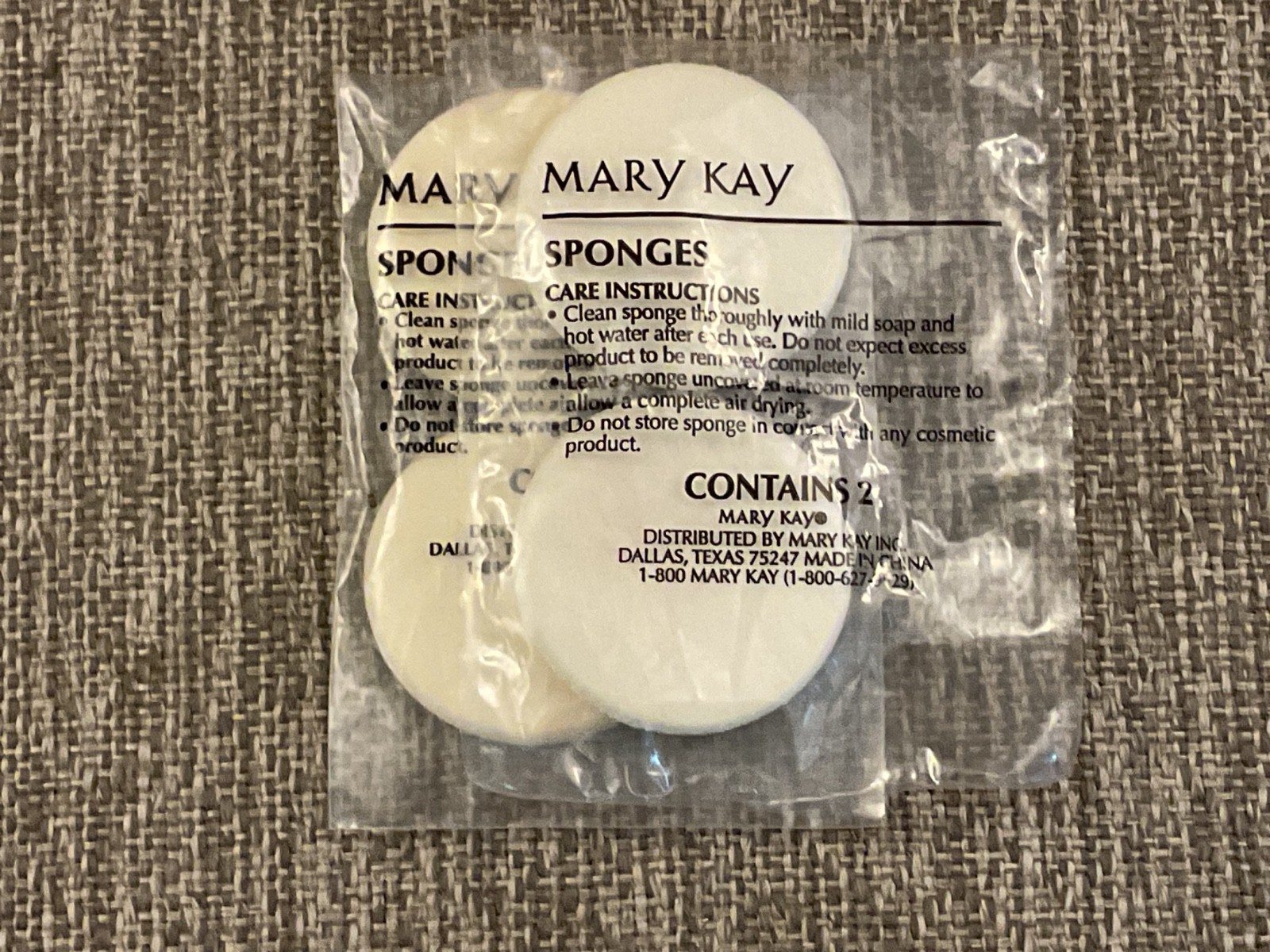 RARE New Mary Kay Compact White Round Cosmetic Facial Sponges 2 sets of 2