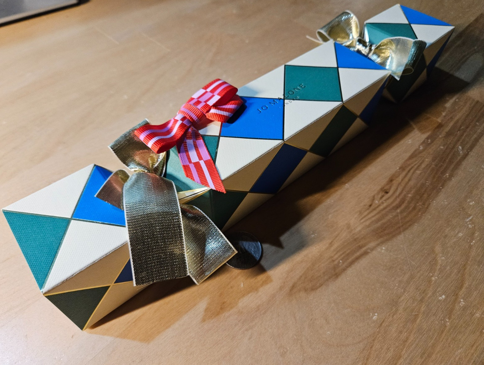 Jo Malone Womens Christmas Cracker 2025 LIMITED EDITION GREEN & BLUE #F3-1