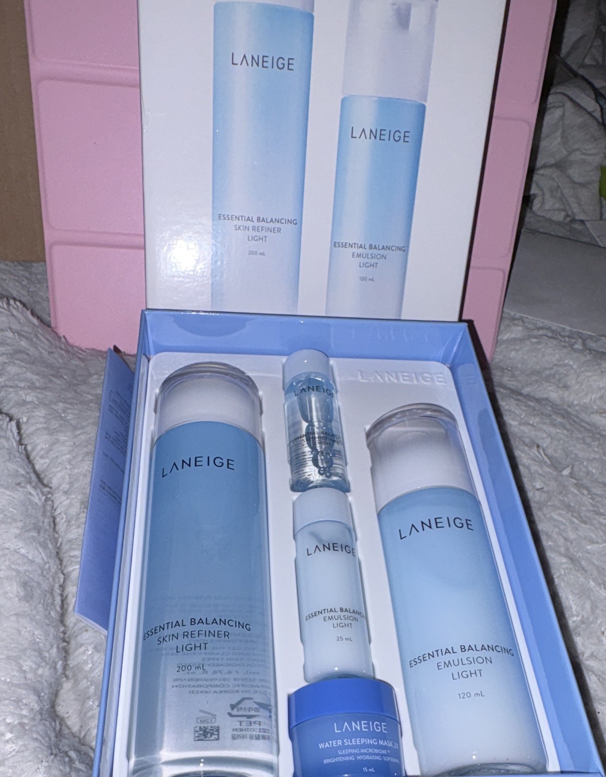 LANEIGE Essential Balancing Basic Duo Light Skin Care Set Refiner+Emulsion